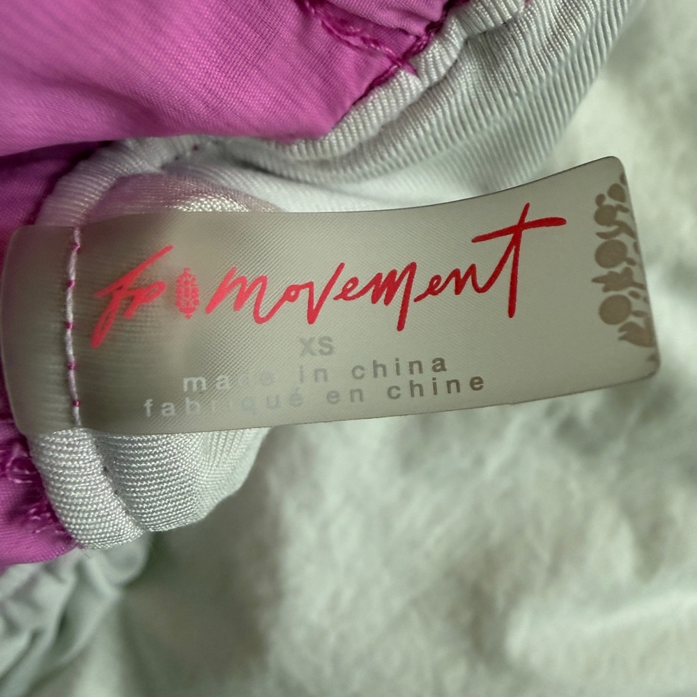 Movement by FP Free People Shorts xs pink - Picture 3 of 4